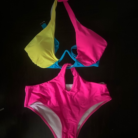 Colorful Halter Bikini Set - Picture 2 of 3